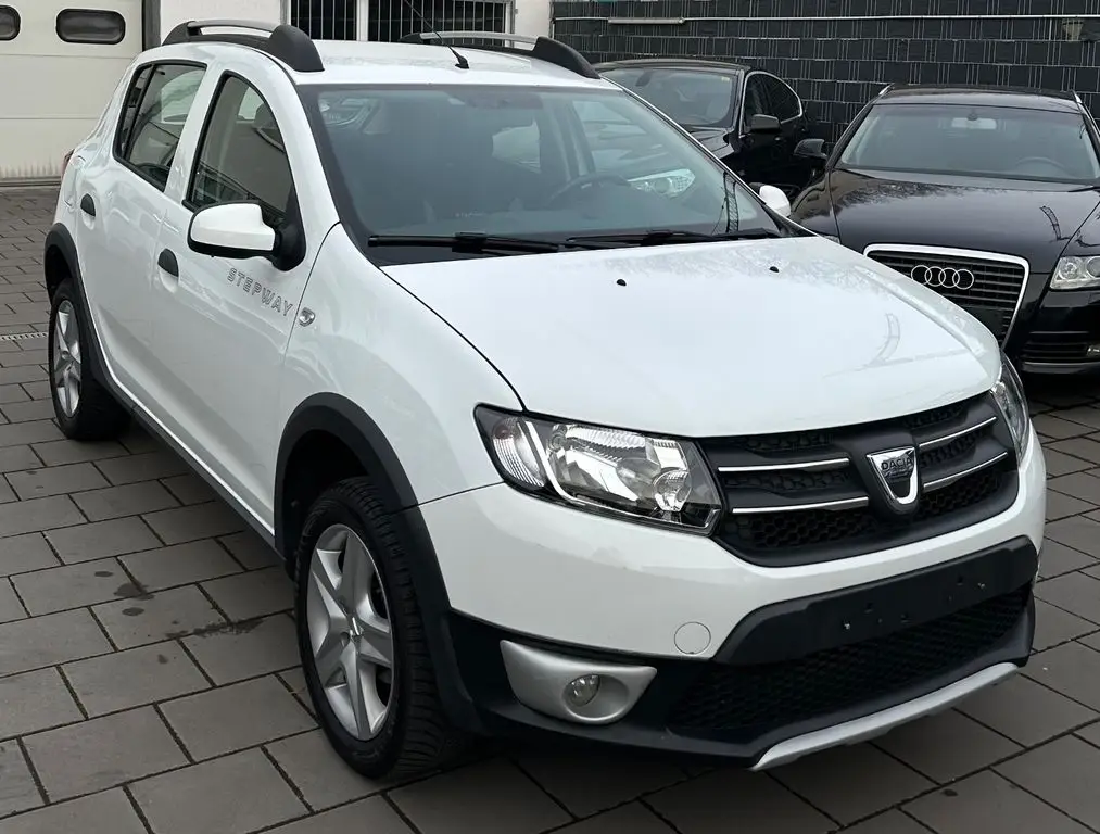 Photo 1 : Dacia Sandero 2016 Petrol