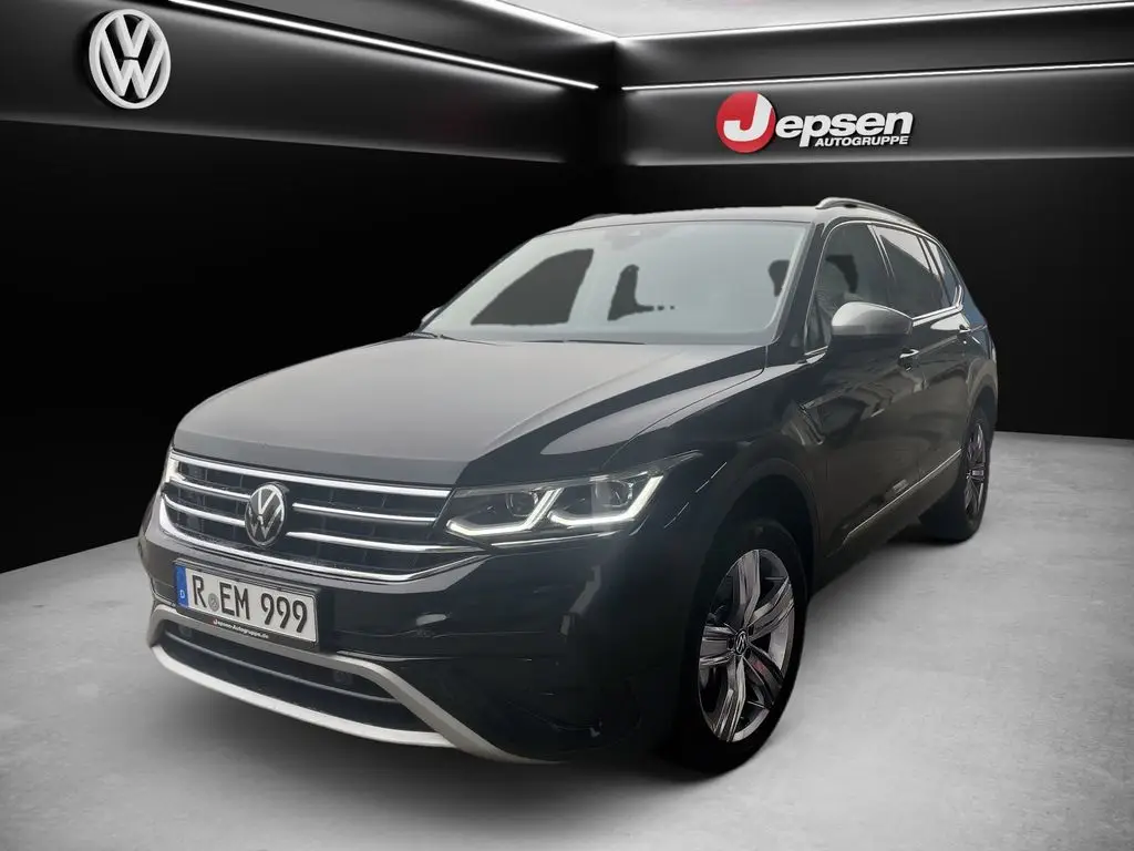 Photo 1 : Volkswagen Tiguan 2024 Petrol