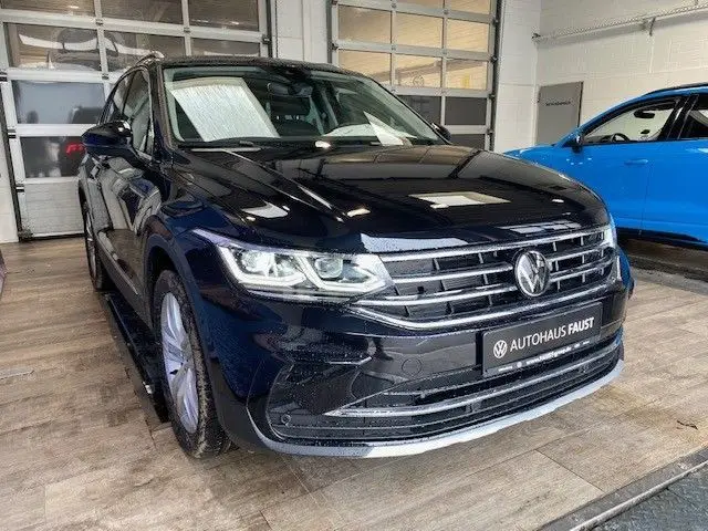 Photo 1 : Volkswagen Tiguan 2024 Petrol