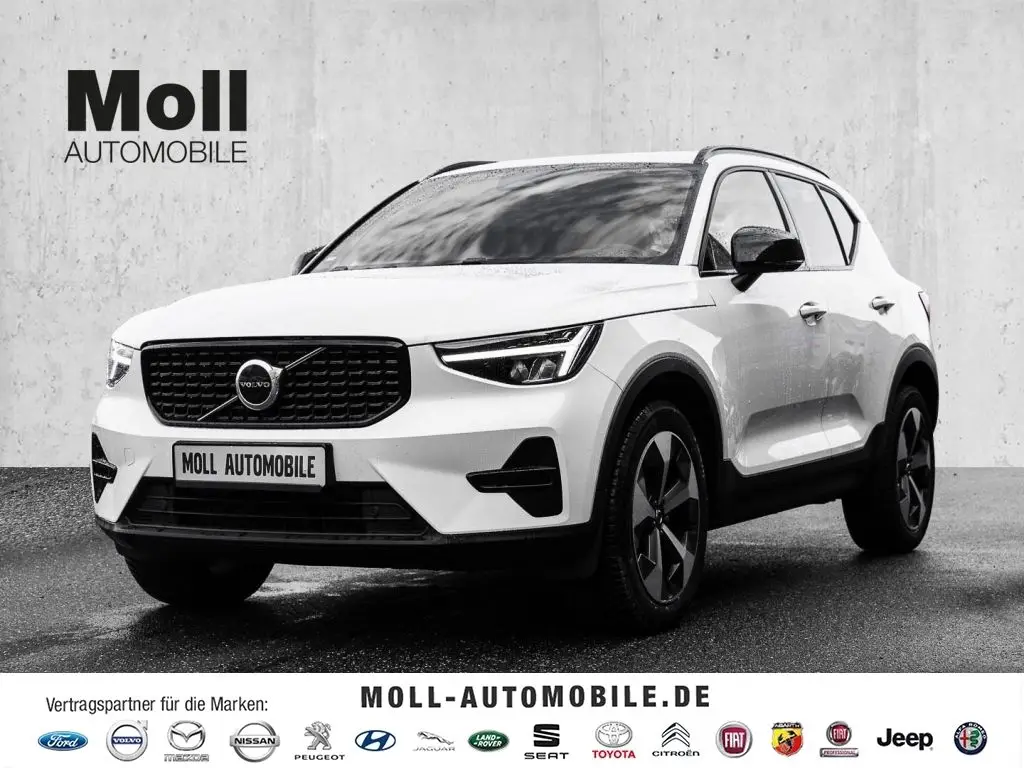 Photo 1 : Volvo Xc40 2023 Petrol