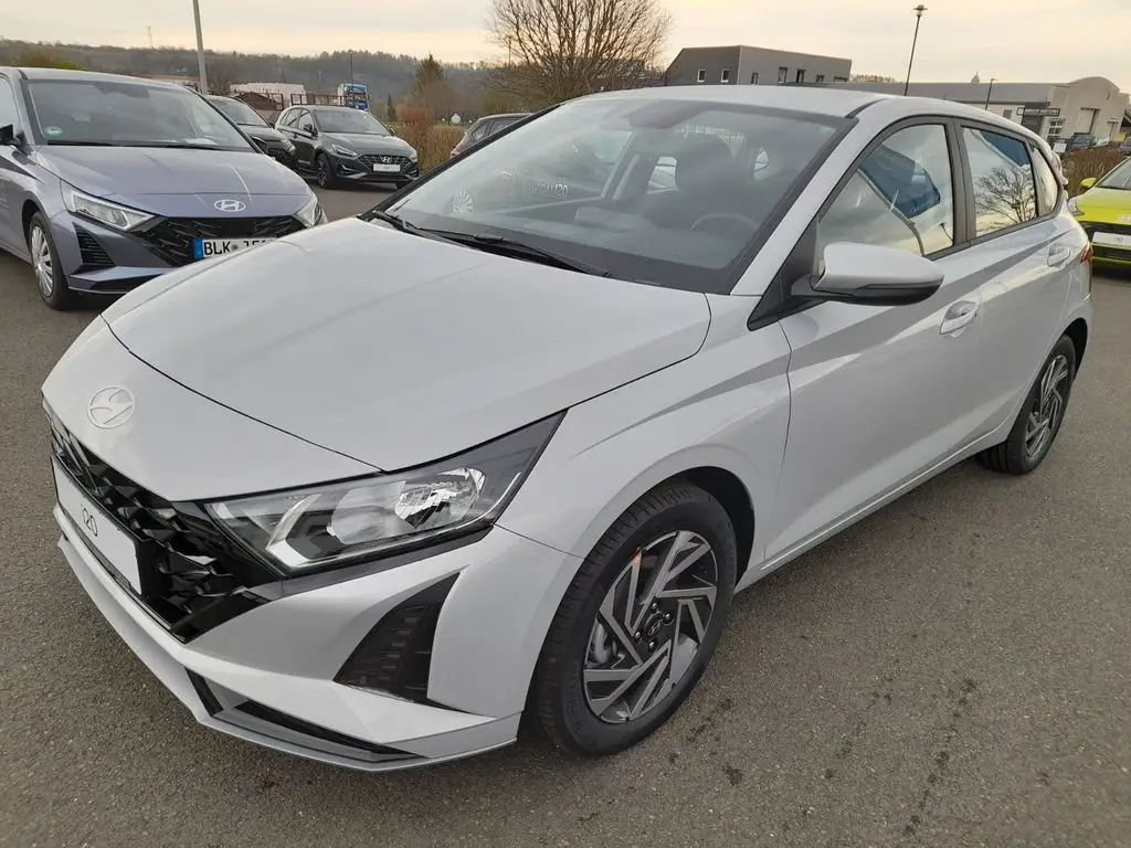 Photo 1 : Hyundai I20 2024 Petrol