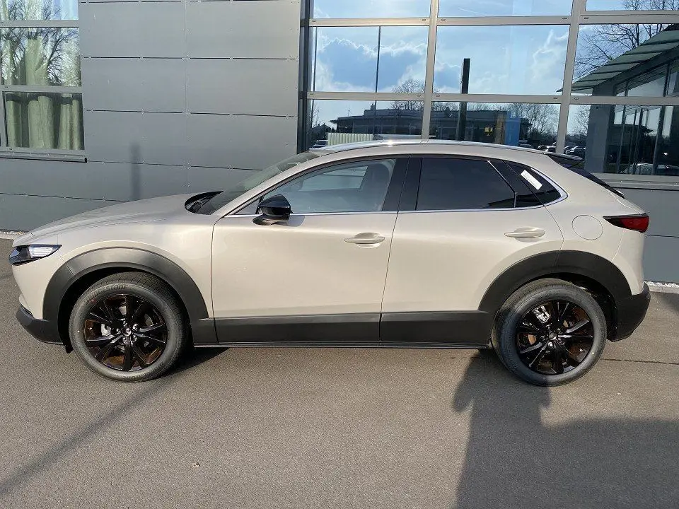 Photo 1 : Mazda Cx-30 2024 Hybride