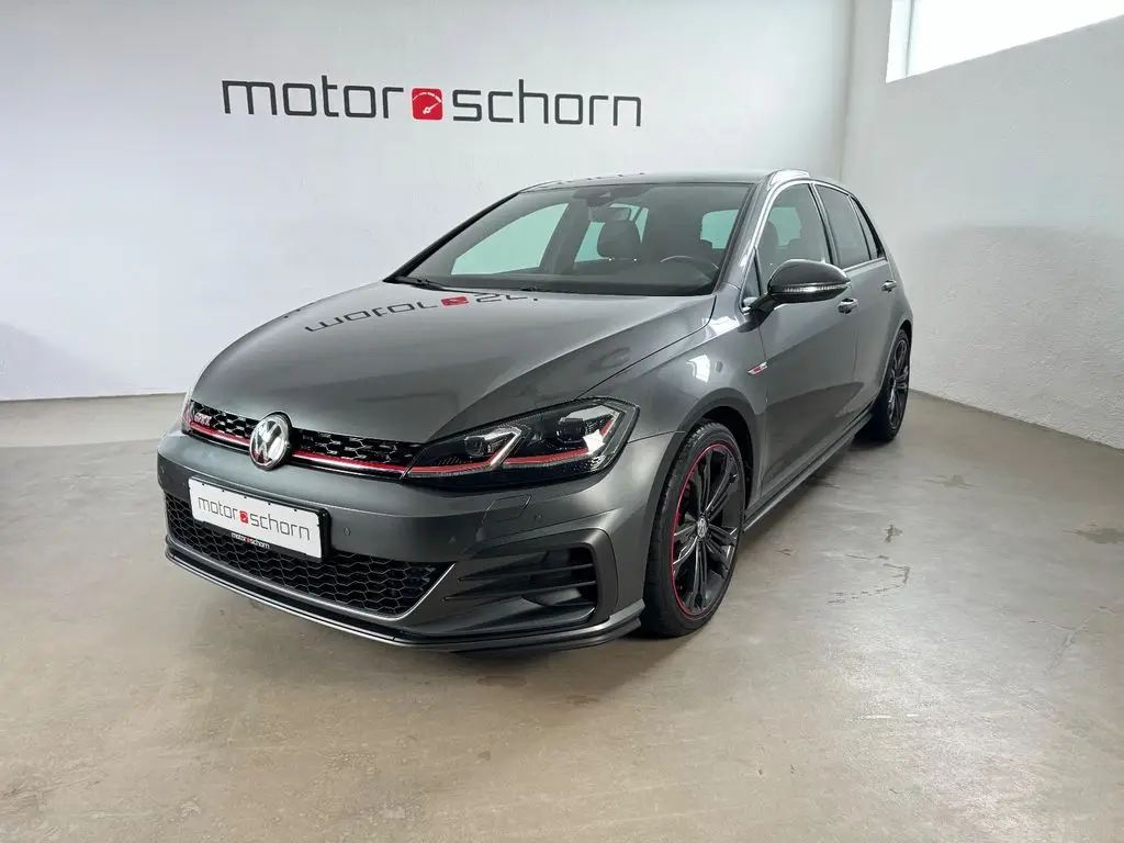 Photo 1 : Volkswagen Golf 2019 Essence