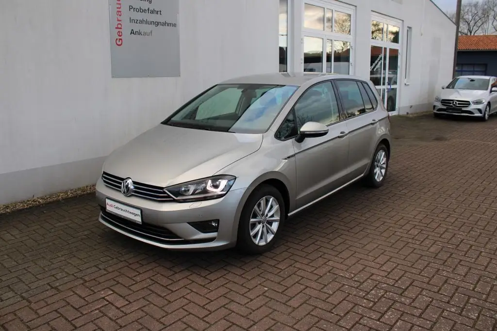 Photo 1 : Volkswagen Golf 2015 Essence