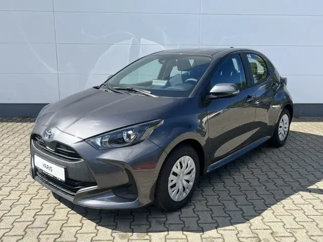 Photo 1 : Toyota Yaris 2023 Petrol