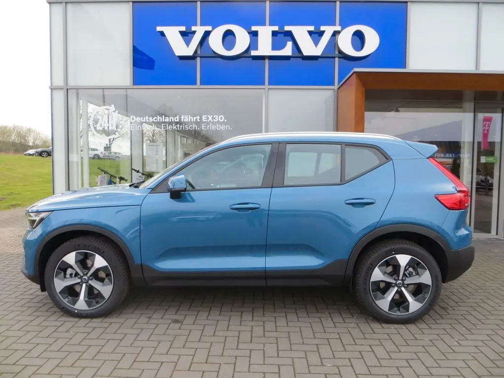 Photo 1 : Volvo Xc40 2024 Petrol