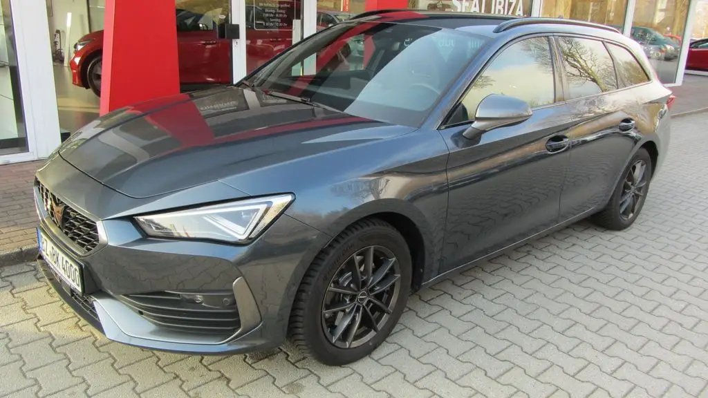 Photo 1 : Cupra Leon 2023 Petrol