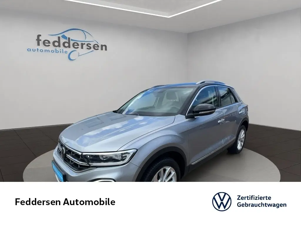 Photo 1 : Volkswagen T-roc 2023 Essence