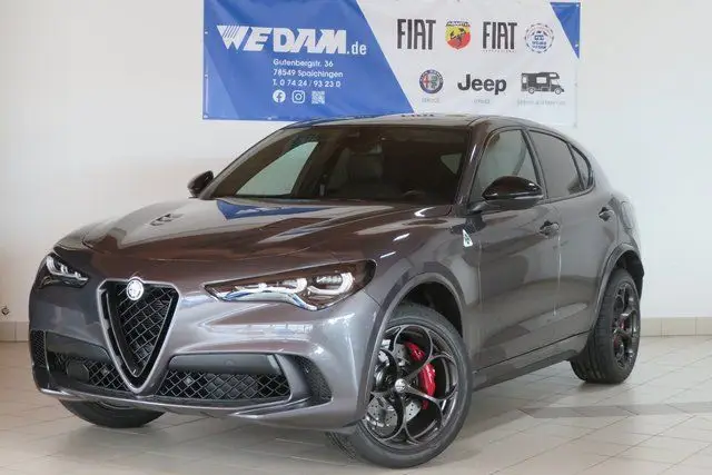 Photo 1 : Alfa Romeo Stelvio 2024 Essence