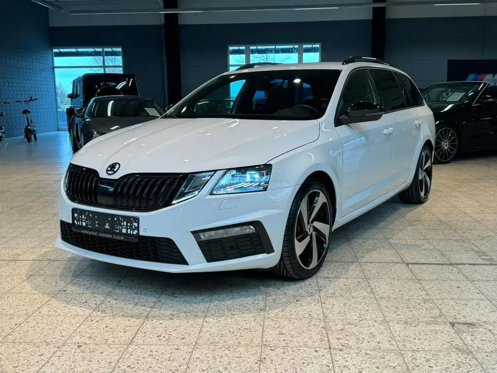 Photo 1 : Skoda Octavia 2019 Petrol