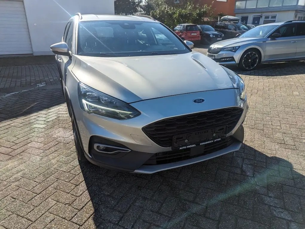 Photo 1 : Ford Focus 2021 Diesel