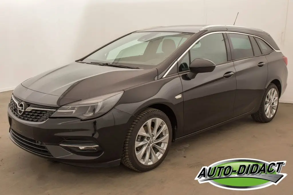 Photo 1 : Opel Astra 2020 Essence