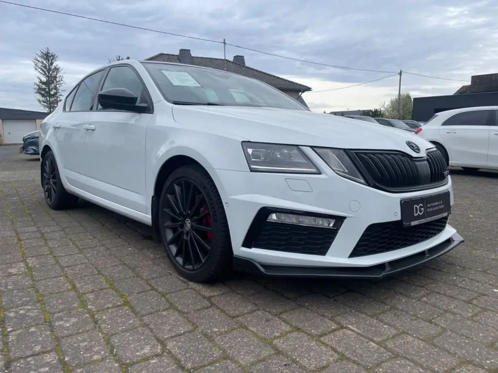 Photo 1 : Skoda Octavia 2018 Diesel