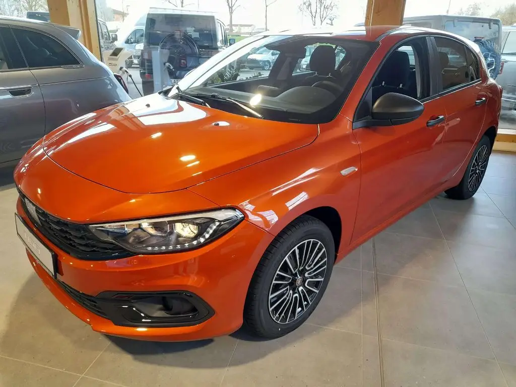 Photo 1 : Fiat Tipo 2024 Petrol