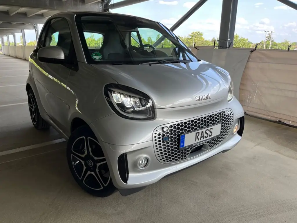 Photo 1 : Smart Fortwo 2020 Non renseigné