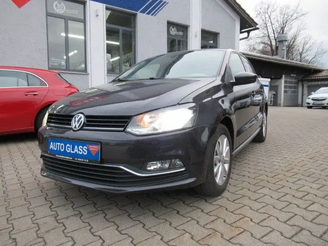 Photo 1 : Volkswagen Polo 2015 Essence