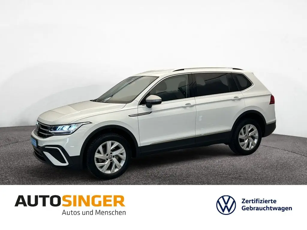 Photo 1 : Volkswagen Tiguan 2023 Petrol