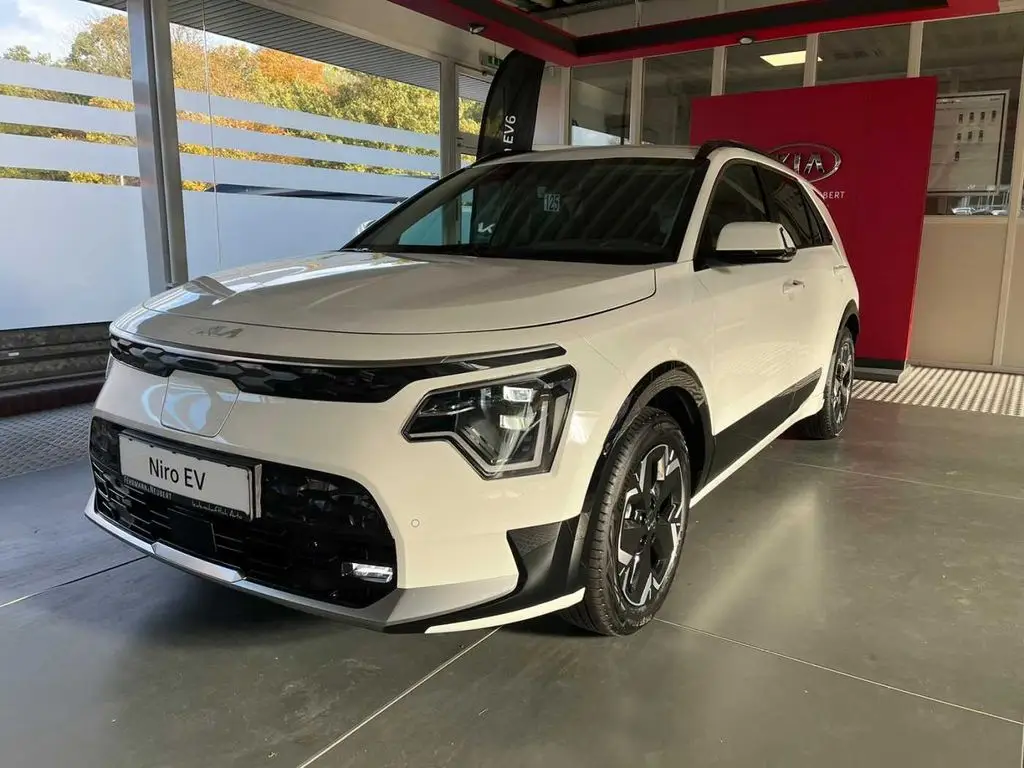 Photo 1 : Kia Niro 2024 Non renseigné