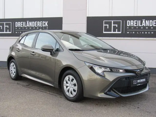 Photo 1 : Toyota Corolla 2020 Petrol