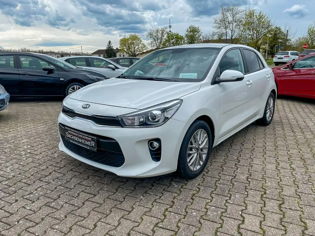 Photo 1 : Kia Rio 2018 Petrol