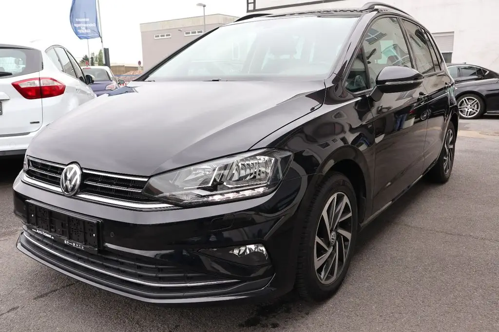 Photo 1 : Volkswagen Golf 2018 Petrol