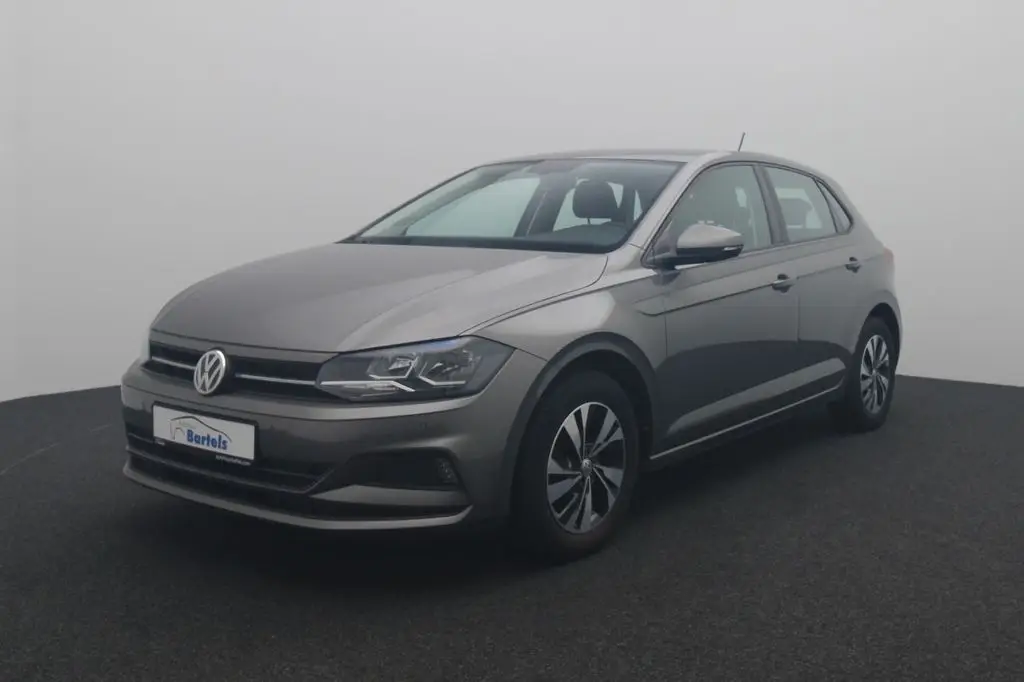 Photo 1 : Volkswagen Polo 2018 Petrol