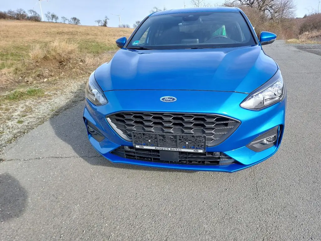 Photo 1 : Ford Focus 2020 Essence