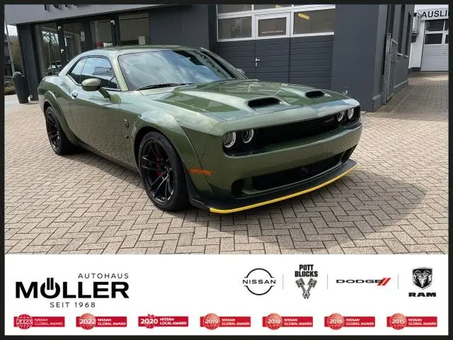 Photo 1 : Dodge Challenger 2024 Petrol