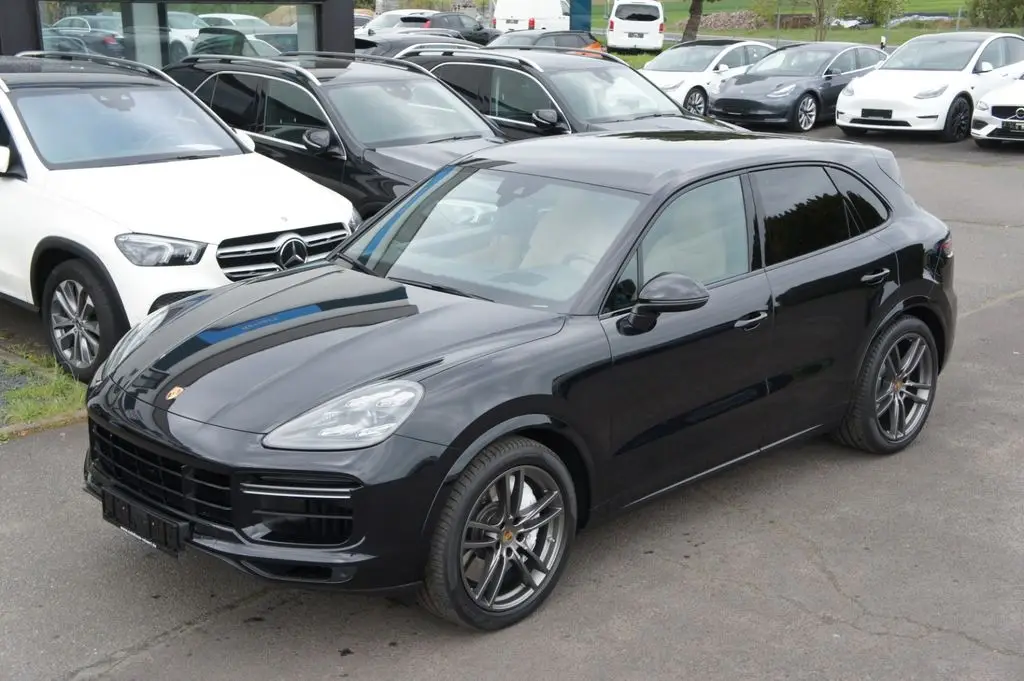 Photo 1 : Porsche Cayenne 2020 Petrol