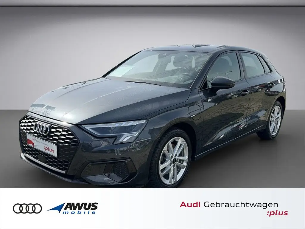 Photo 1 : Audi A3 2021 Hybrid