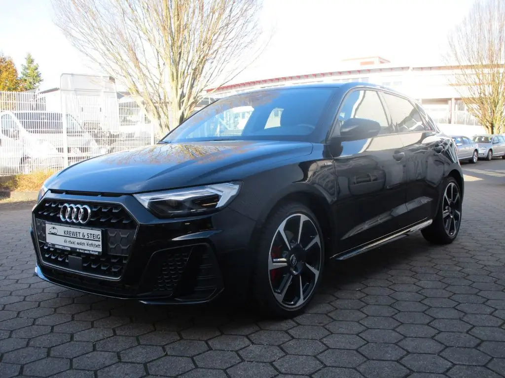 Photo 1 : Audi A1 2019 Essence