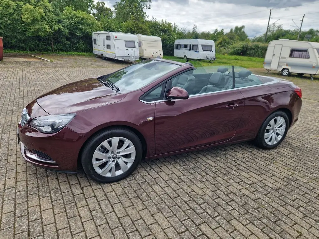 Photo 1 : Opel Cascada 2015 Petrol