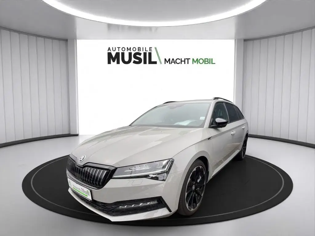 Photo 1 : Skoda Superb 2021 Hybrid