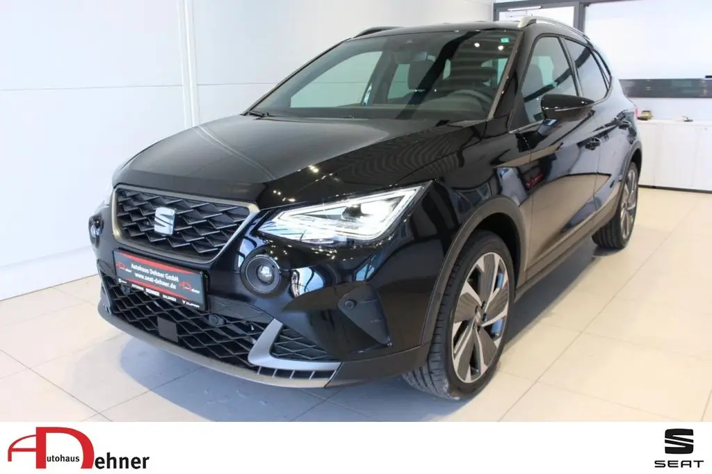 Photo 1 : Seat Arona 2024 Petrol