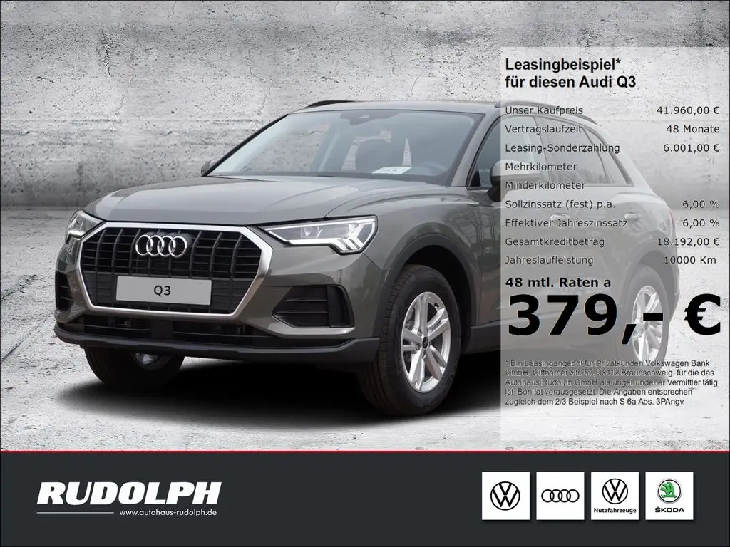 Photo 1 : Audi Q3 2024 Petrol