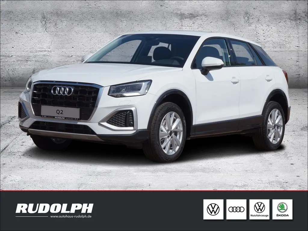 Photo 1 : Audi Q2 2024 Petrol