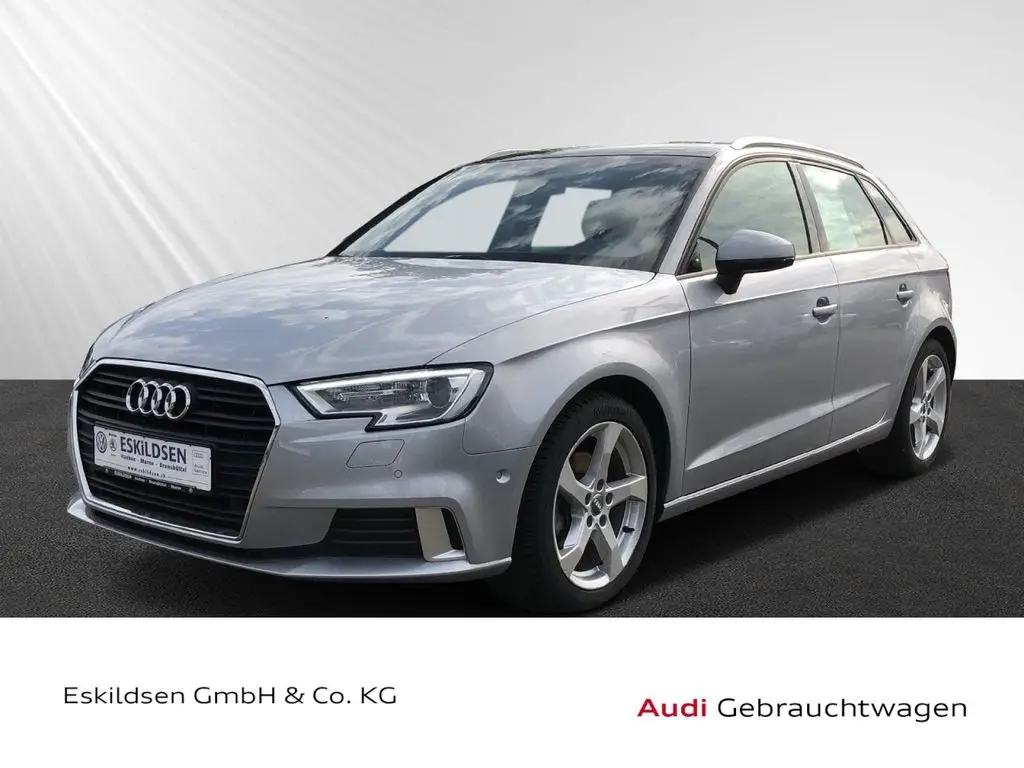 Photo 1 : Audi A3 2018 Diesel