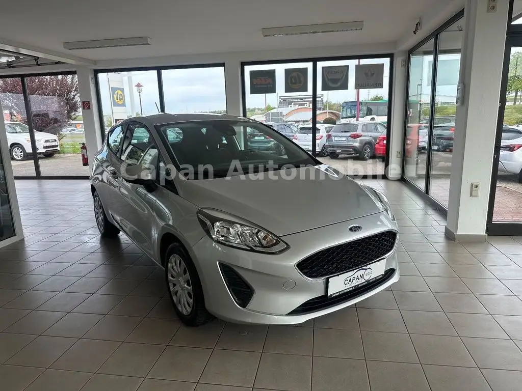 Photo 1 : Ford Fiesta 2018 Petrol