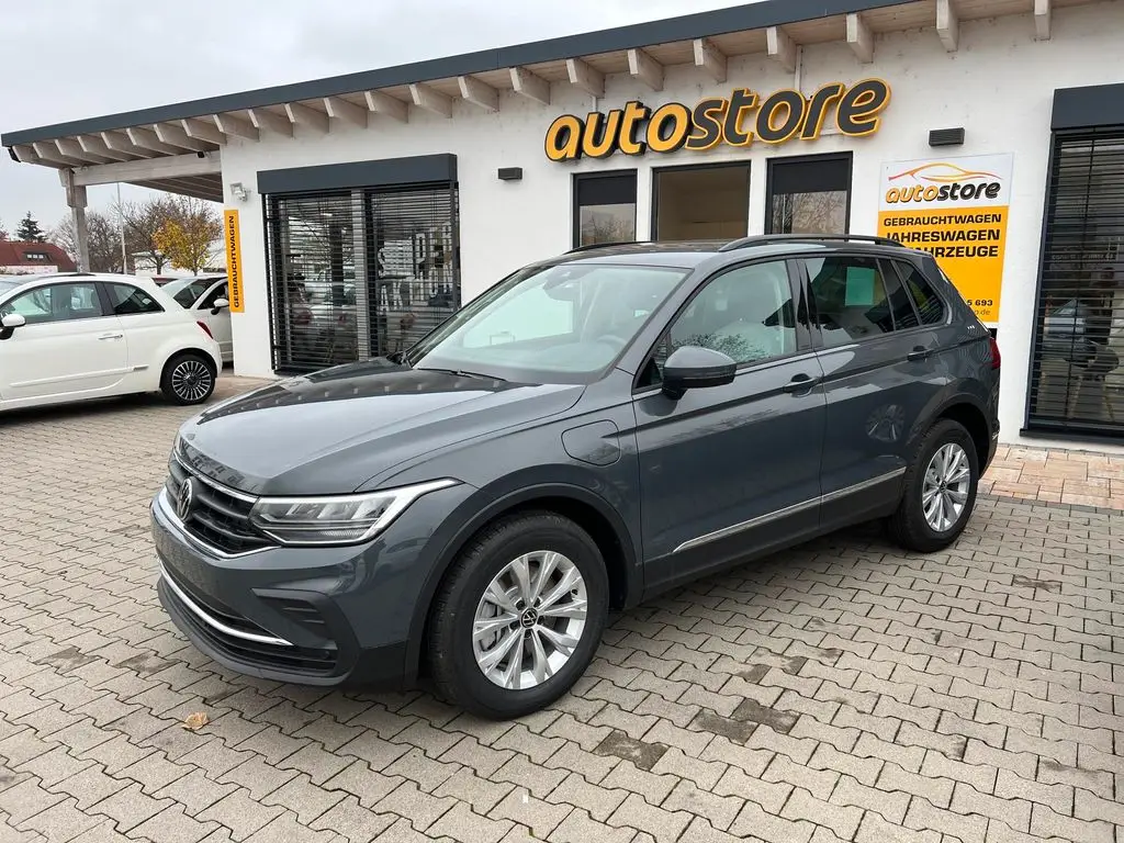 Photo 1 : Volkswagen Tiguan 2023 Hybride