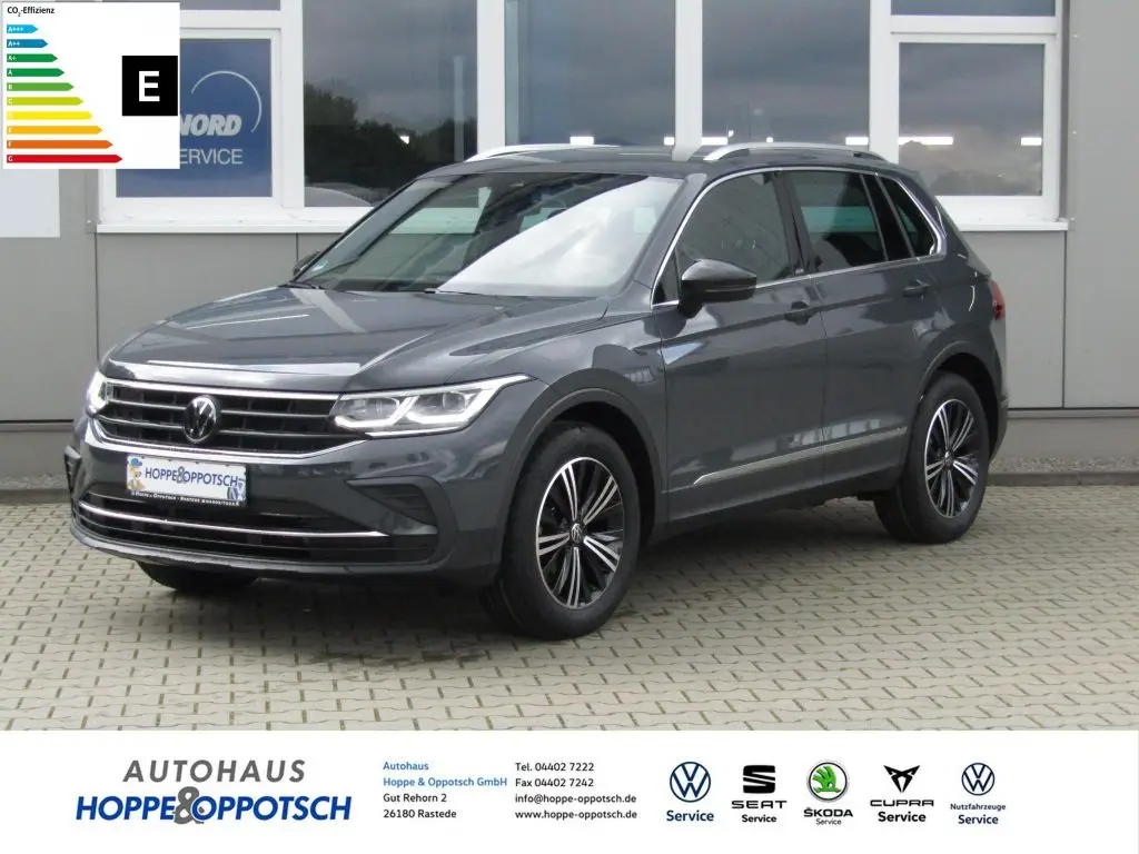 Photo 1 : Volkswagen Tiguan 2023 Petrol