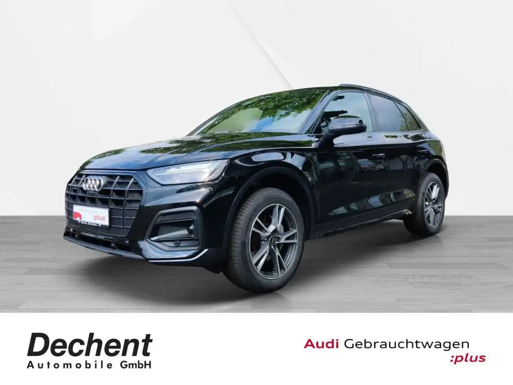 Photo 1 : Audi Q5 2022 Petrol