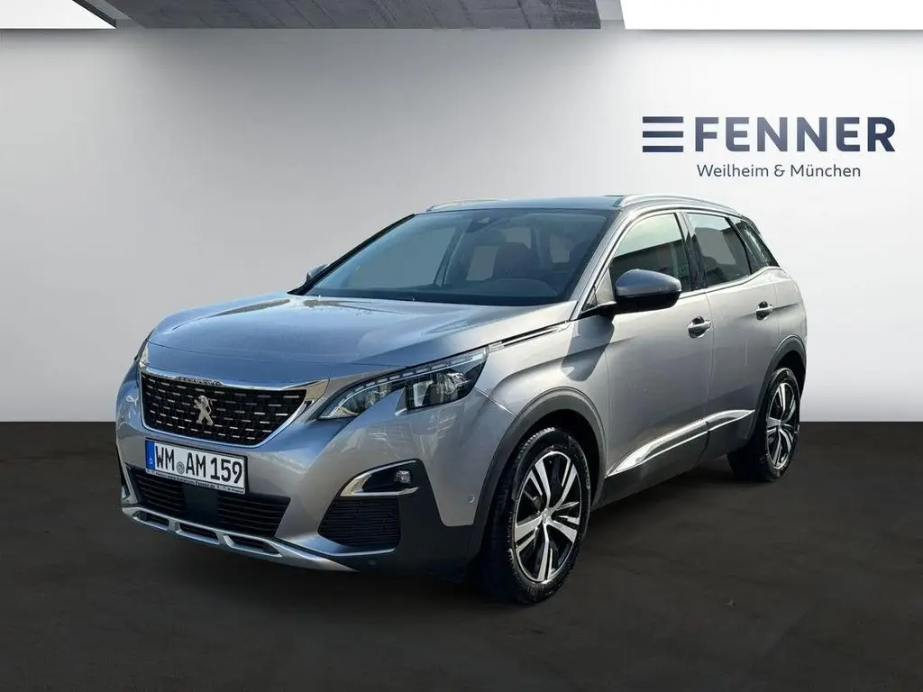 Photo 1 : Peugeot 3008 2020 Essence