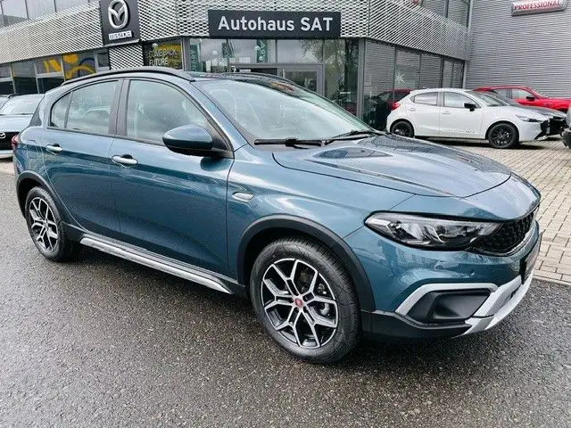 Photo 1 : Fiat Tipo 2024 Petrol