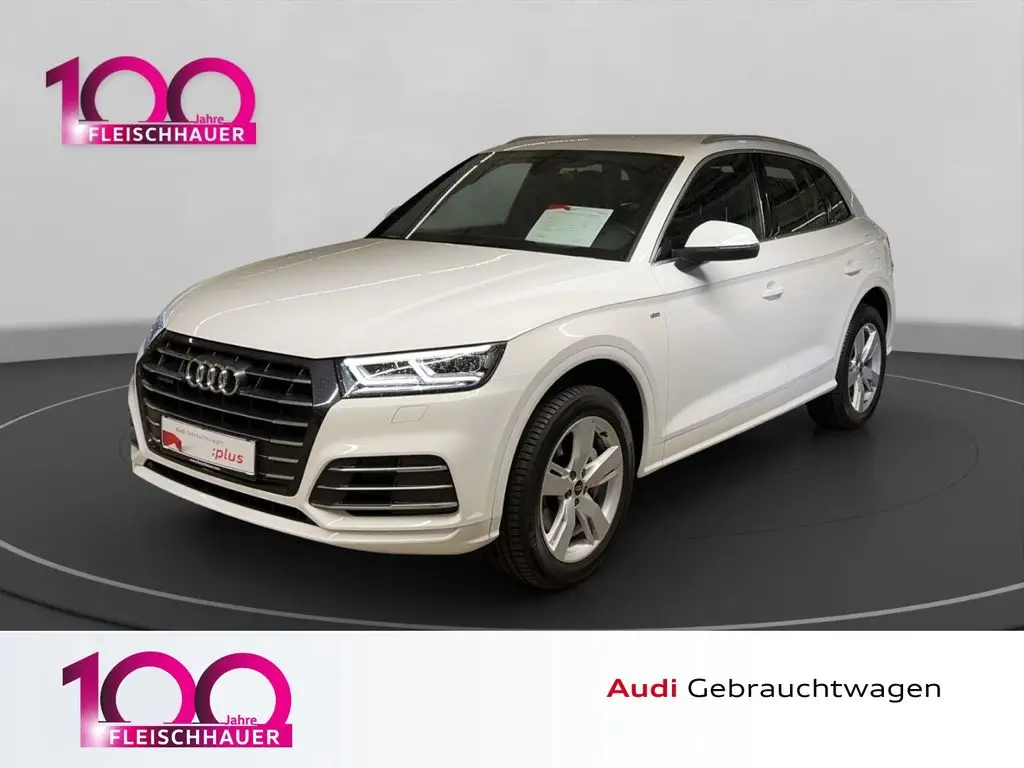 Photo 1 : Audi Q5 2021 Hybrid