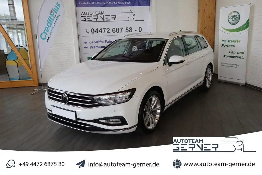 Photo 1 : Volkswagen Passat 2021 Essence