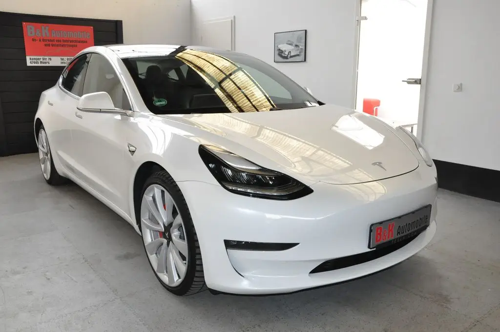 Photo 1 : Tesla Model 3 2020 Not specified