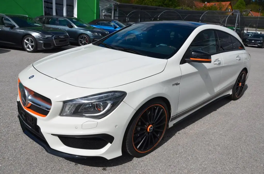 Photo 1 : Mercedes-benz Classe Cla 2015 Essence