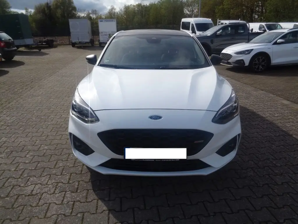 Photo 1 : Ford Focus 2020 Essence