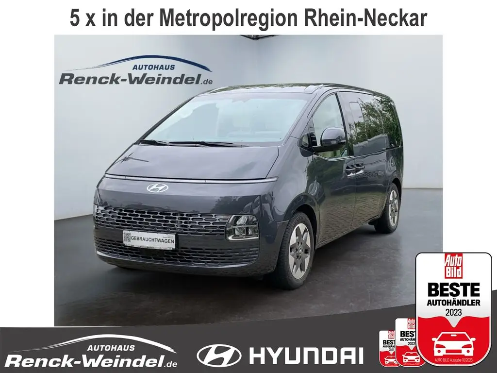 Photo 1 : Hyundai Staria 2023 Diesel