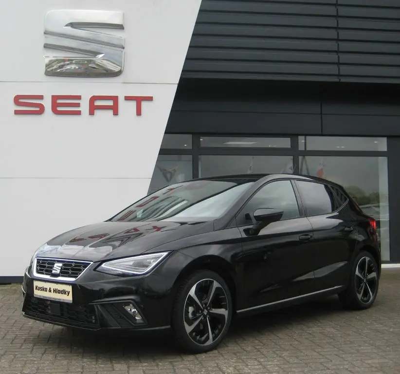 Photo 1 : Seat Ibiza 2024 Petrol